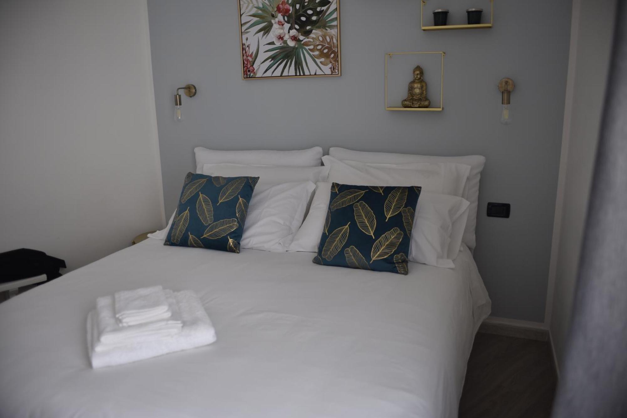 Elite Suite Home Termoli Exteriör bild